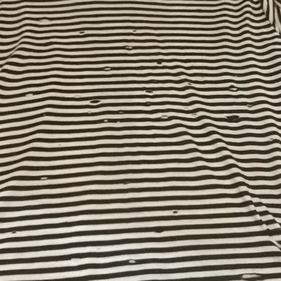 Able black and white grunge tee - Picture 2 of 4